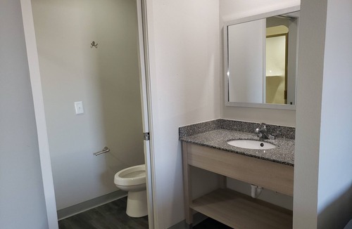 Thomas Drive Hotel | Hathaway Inn