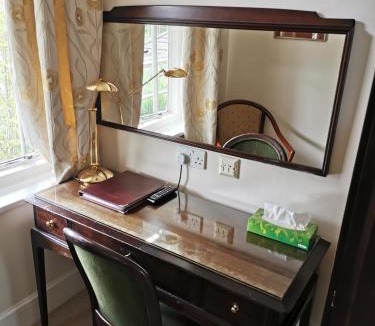 Camberley Bed & Breakfast | Hatsue Guest House