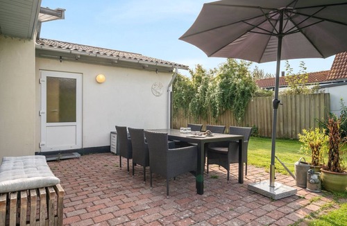 Dannemare House | "Hattie" - 100m from the sea by Interhome