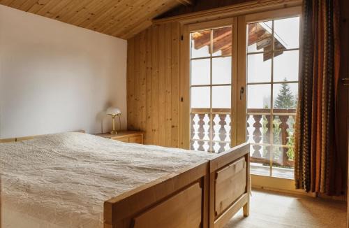 Laax Apartment | Haus 3 - 5 Zimmer Haus mit Garten in ruhiger Wohngegend