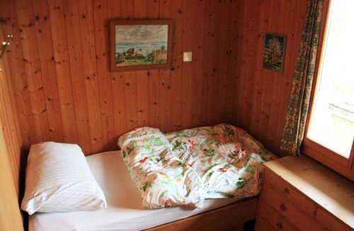 Guettingen House | Haus am Seeufer mit Veranda in natürlicher Umgebung