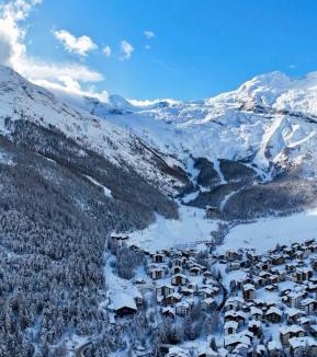 Saas-Fee Apartment | Haus Anis Edel Alpine Apartment