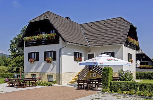 Korana Apartment | Haus Anna in Rastovača - Plitvicer Seen/Haus Anna in Rastovača - Doppelzimmer DD1