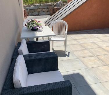 Vella House | Haus Baracca