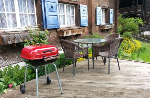 Klosters Platz Apartment | Haus Corina