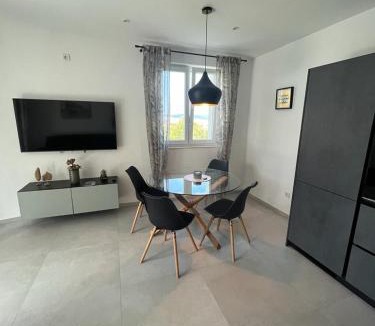 Bibinje Apartment | Haus Dalmatia with heated Pool