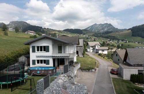 Amden House | Haus Gmür Privatzimmer Erdgeschoss - mit Gemeinschaftsbereichen