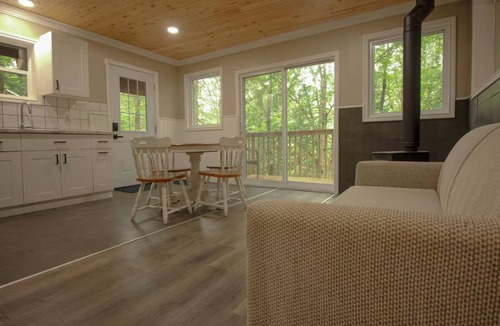 Perry Resort | Haus in the Trees