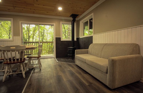 Perry Resort | Haus in the Trees