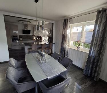 Buedelsdorf House | Haus Katja