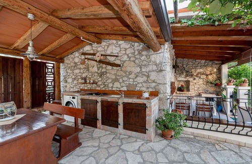 Rabac Villa | Haus Salakova a lovely vintage stone house