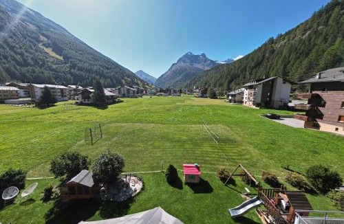 Saas Grund Apartment | Haus Samurai
