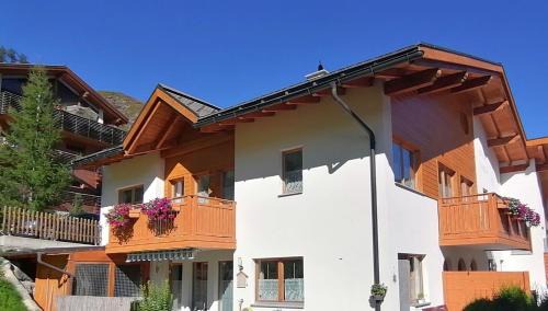 Ravaisch Apartment | Haus Viola