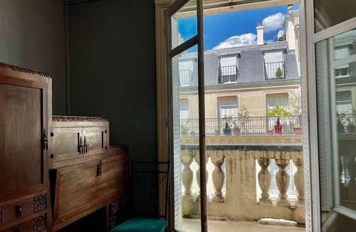 Quartier Saint-Georges Apartment | Haussmann Opera by Interhome