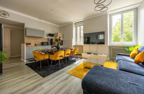 Bouguenais Apartment | Haussmannien Standing and Confort - Sauna - 7 pers
