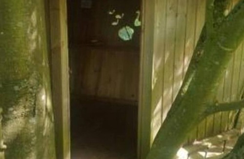 Wail House | Haut-Perchée cabin at 16m