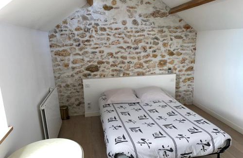 Boisemont House | Hautil room