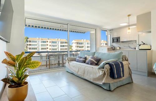 Torredembarra Apartment | Hauzify I Apartament Torremunts