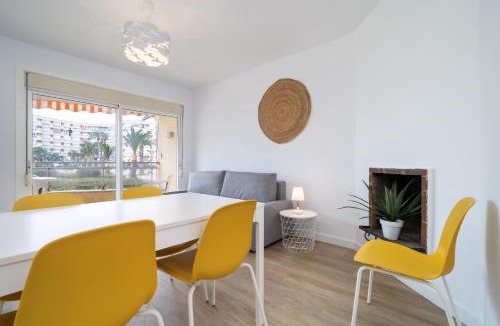 La Pineda Apartment | Hauzify I Apartament Solpins