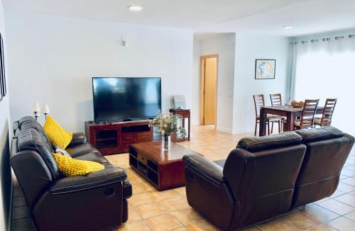 Santa Cristina de Aro House | Hauzify I Casa Gaditana