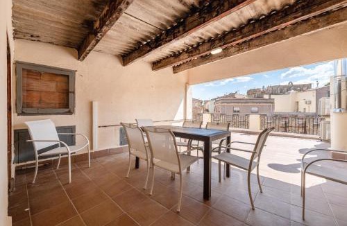 Montblanc House | Hauzify I Vila Ducal