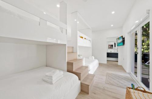 Coral Way Villa | Havana House Miami