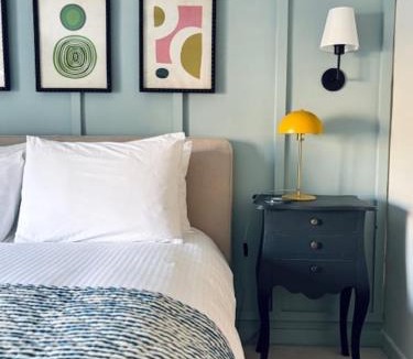 Oundle House | Havelock Cottages