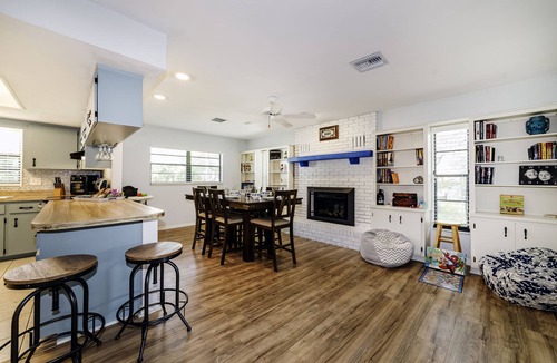 Dunnellon House | Haven at Rainbow Springs: Kayaks, Pool, Game Room