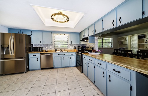 Dunnellon House | Haven at Rainbow Springs: Kayaks, Pool, Game Room
