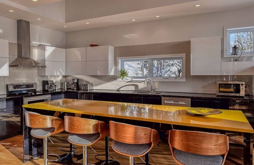 Ste-Lucie-des-Laurentides Ski Chalet | Haven of peace where aesthetics and comfort harmoniously converge.