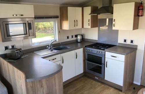 Burnham-on-Sea House | Haven Holiday Caravan with Decking, Prestige Rated