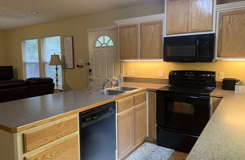 Tomball House | Haven in the Woods: Covered parking; Easy entry