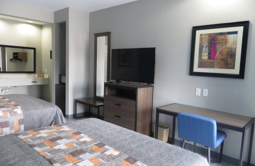 Willowbrook Hotel | Haven Inn & Suites Willowbrook