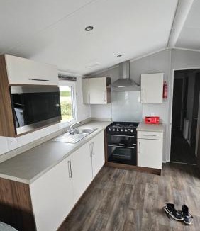 Isle of Grain Resort | Haven Kent Coast Allhallows sleeps 8