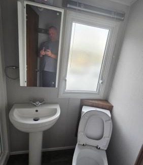 Isle of Grain Resort | Haven Kent Coast Allhallows sleeps 8