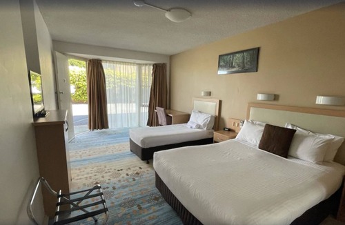 Glenelg North Hotel | Haven Marina Motel