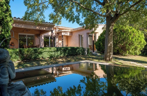 Les Hauts de Villeneuve Villa | Haven of peace with private pool and large garden - near Avignon