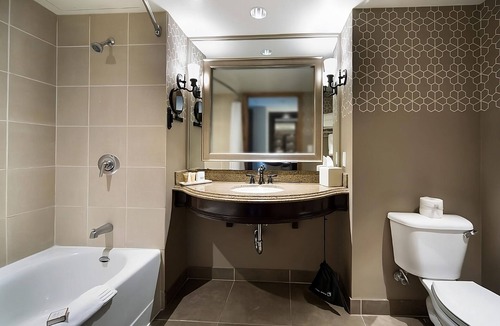 Downtown San Antonio Hotel | Haven of Indulgent Relaxation! 4 River View Units, Dogs Allowed, Outdoor Pool