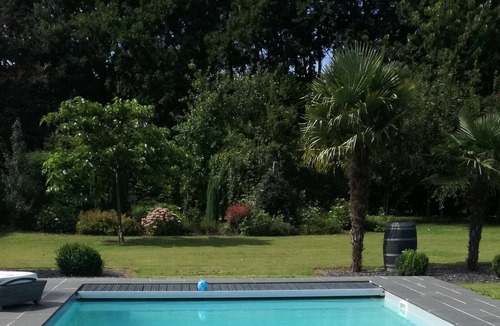 Nielles-les-Ardres House | Haven of peace with family or friends, house with large swimming pool and pergola