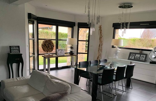 Nielles-les-Ardres House | Haven of peace with family or friends, house with large swimming pool and pergola