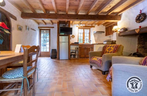 Oust House | Haven of peace opposite Mont Valier 2838 m