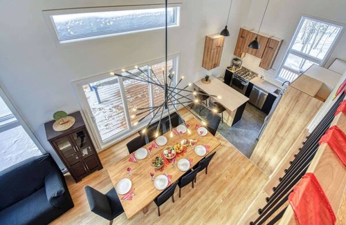 Amherst House | Haven of Peace Tremblant Spa 12p.