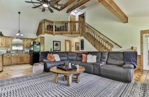 Ellijay Cabin | Haven on The Cartecay | Ellijay, GA