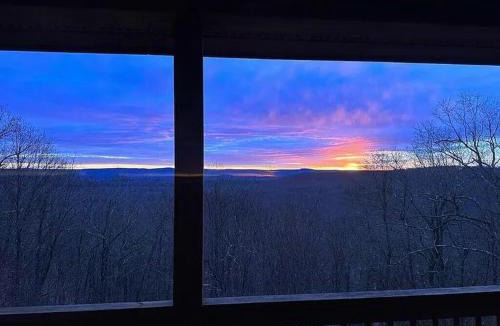 Hickory Hills House | Haven View Retreat