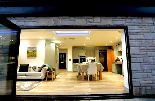 Chesterfield House | Havendale