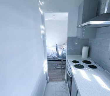 Redbridge Apartment | HavenEase