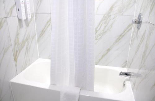 Scottsburg Hotel | HavenPointe Inn & Suites