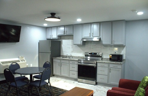 Scottsburg Hotel | HavenPointe Inn & Suites