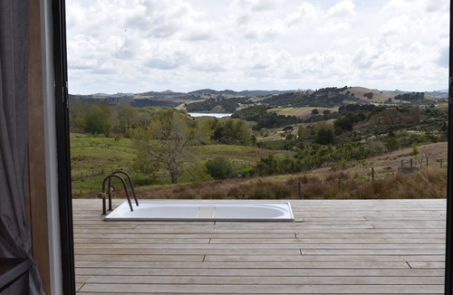 Kaiwaka Cabin | Havenridge Alpaca Glamping Cabins