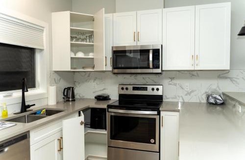 Regina Apartment | Havilah's Place Regina